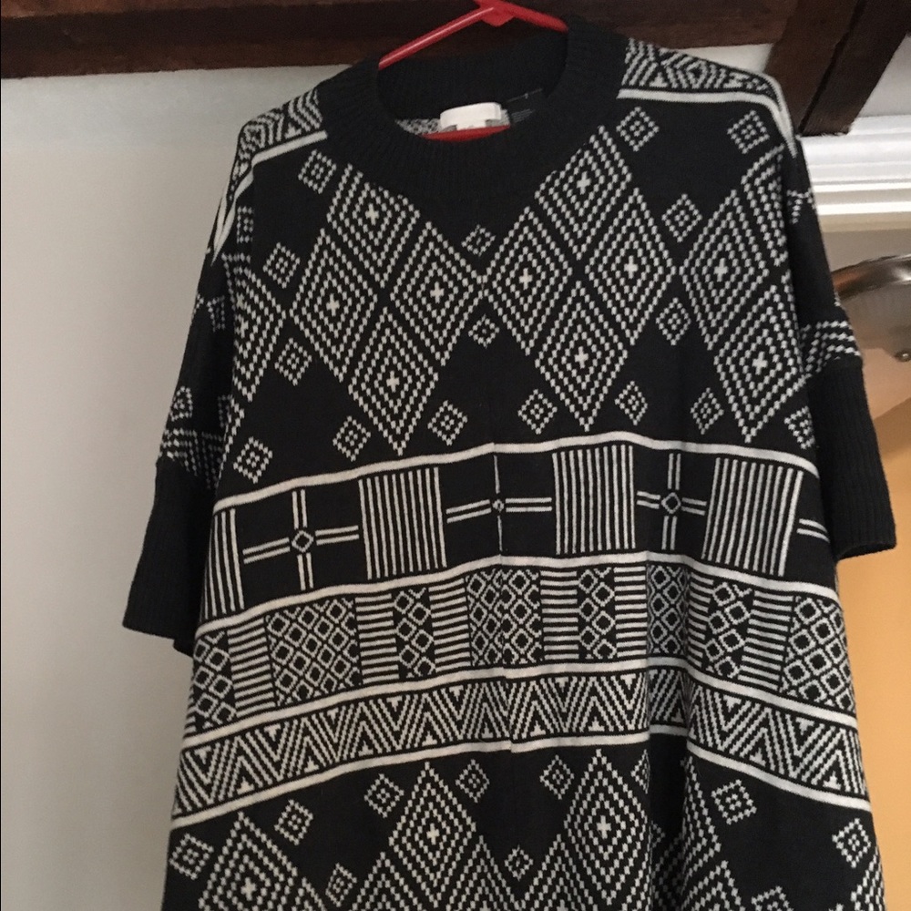 H&m oversized, short sleeve poncho