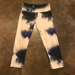 Lululemon Capri Milky Way leggings