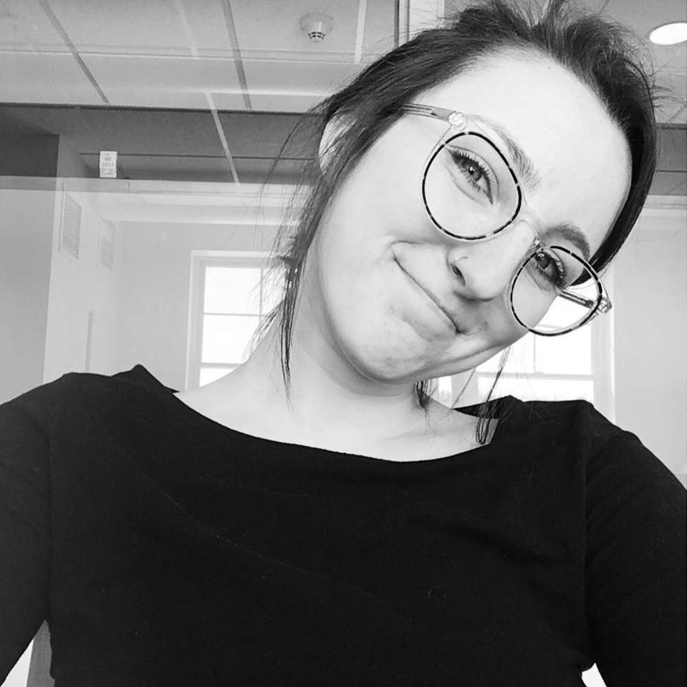 Meet your Posher, Amelia