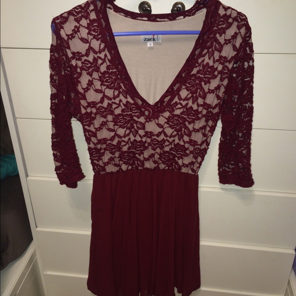Lace v neck cocktail dress