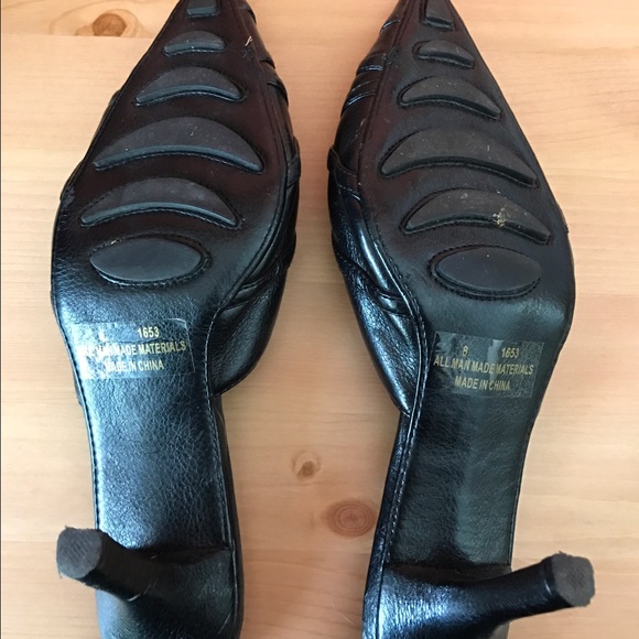 Pointed Toe Mules - Picture 4 of 4