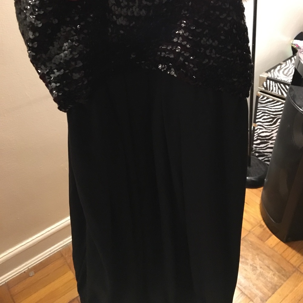 Black strapless dress