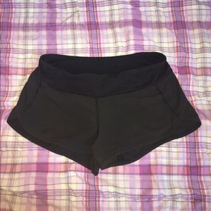 Black lulu lemon speed shorts (short)