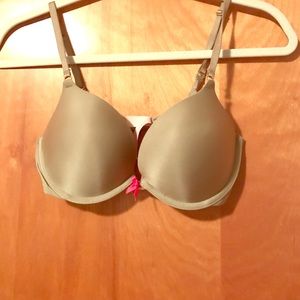 Victoria's Secret bra