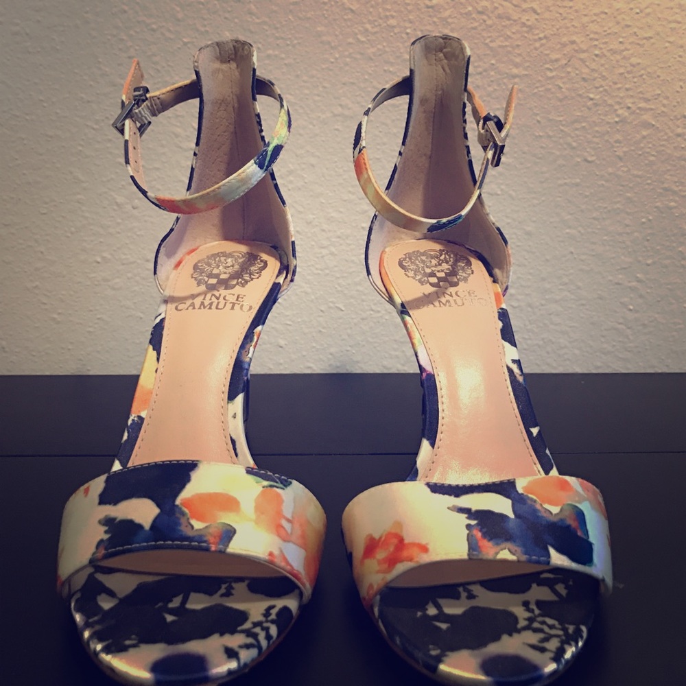 Vince Camuto
