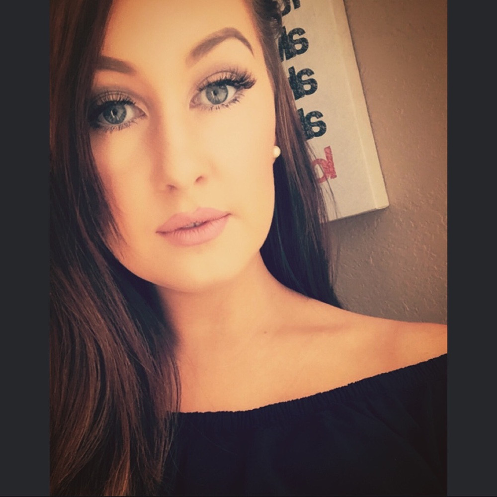 Meet your Posher, Coral