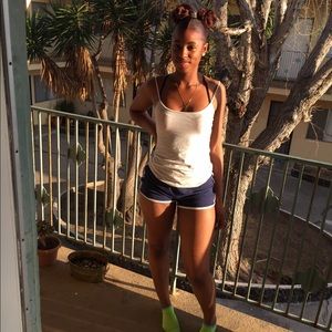 Meet your Posher, Mya