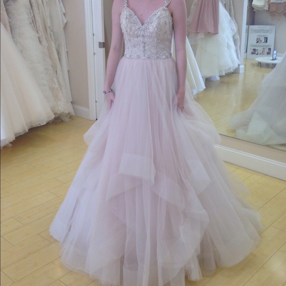 Brand new unaltered unworn Stella York dress