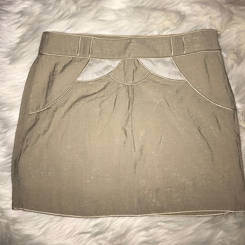 BCBGirls skirt (M)