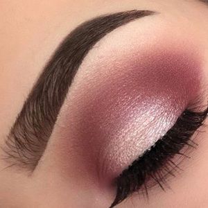 Meet your Posher, Avery