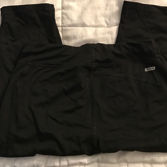 Workout Capris - Picture 4 of 4