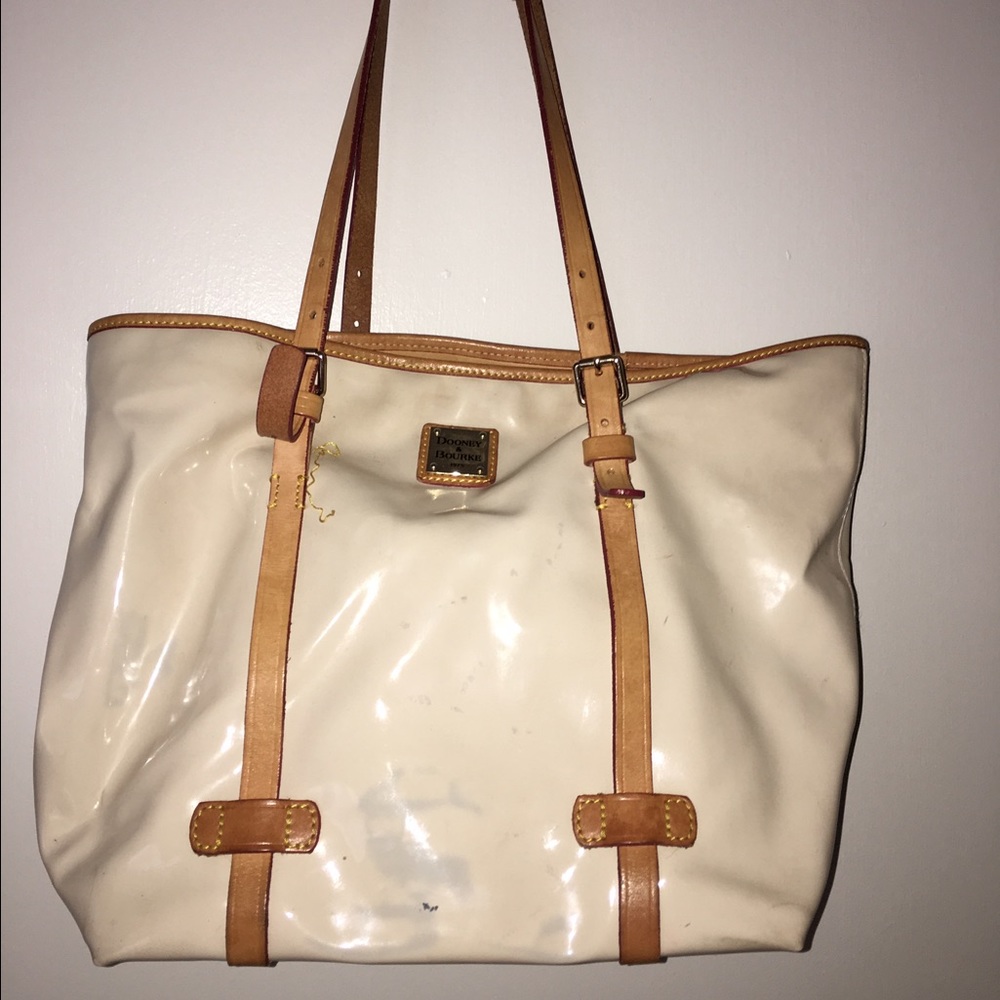 Dooney and bourke bag