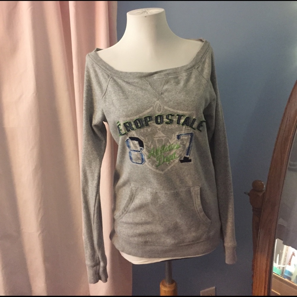 Aeropostale Sweatshirt Medium