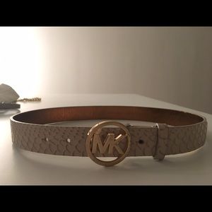 Michael kors belt