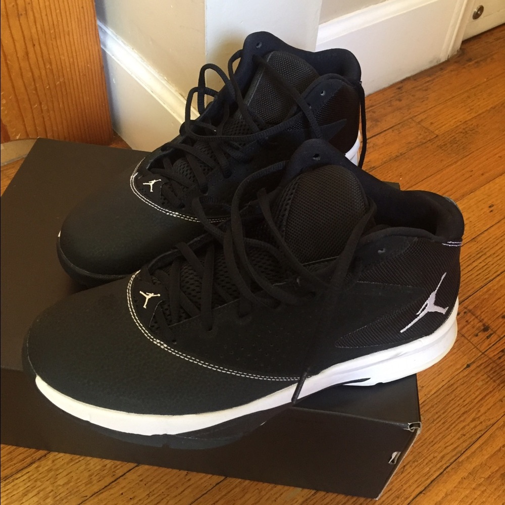 Men's Jordan shoes black and white.