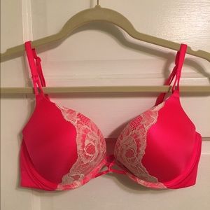 Victoria's Secret Bombshell Bra