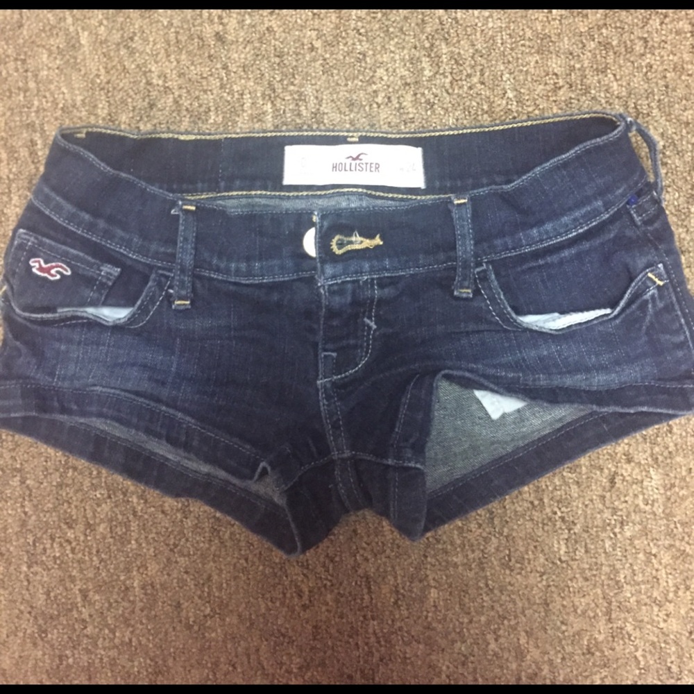 Hollister shorts size 0