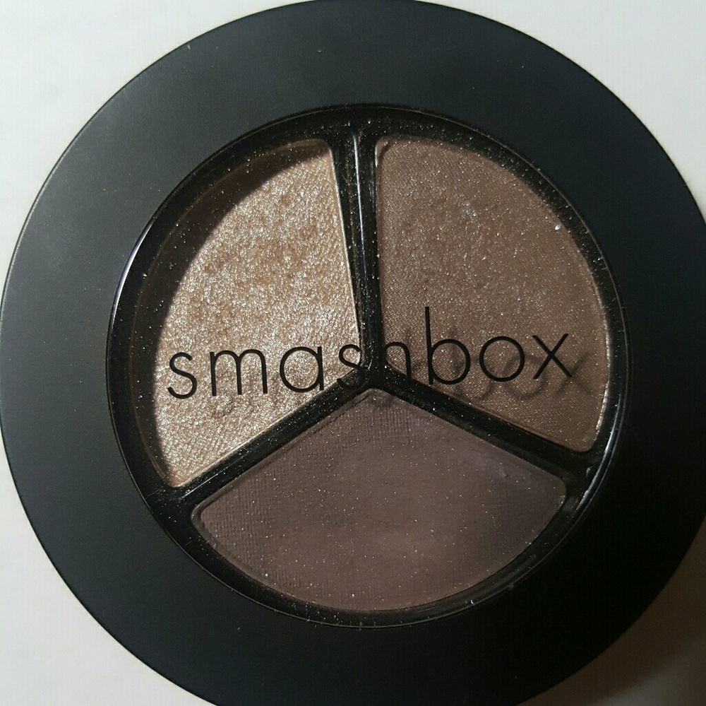 SMASHBOX PHOTO OP EYESHADOW TRIO COVER SHOOT