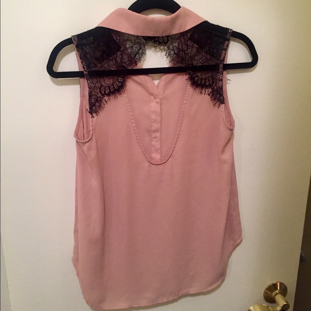Women's lace top M