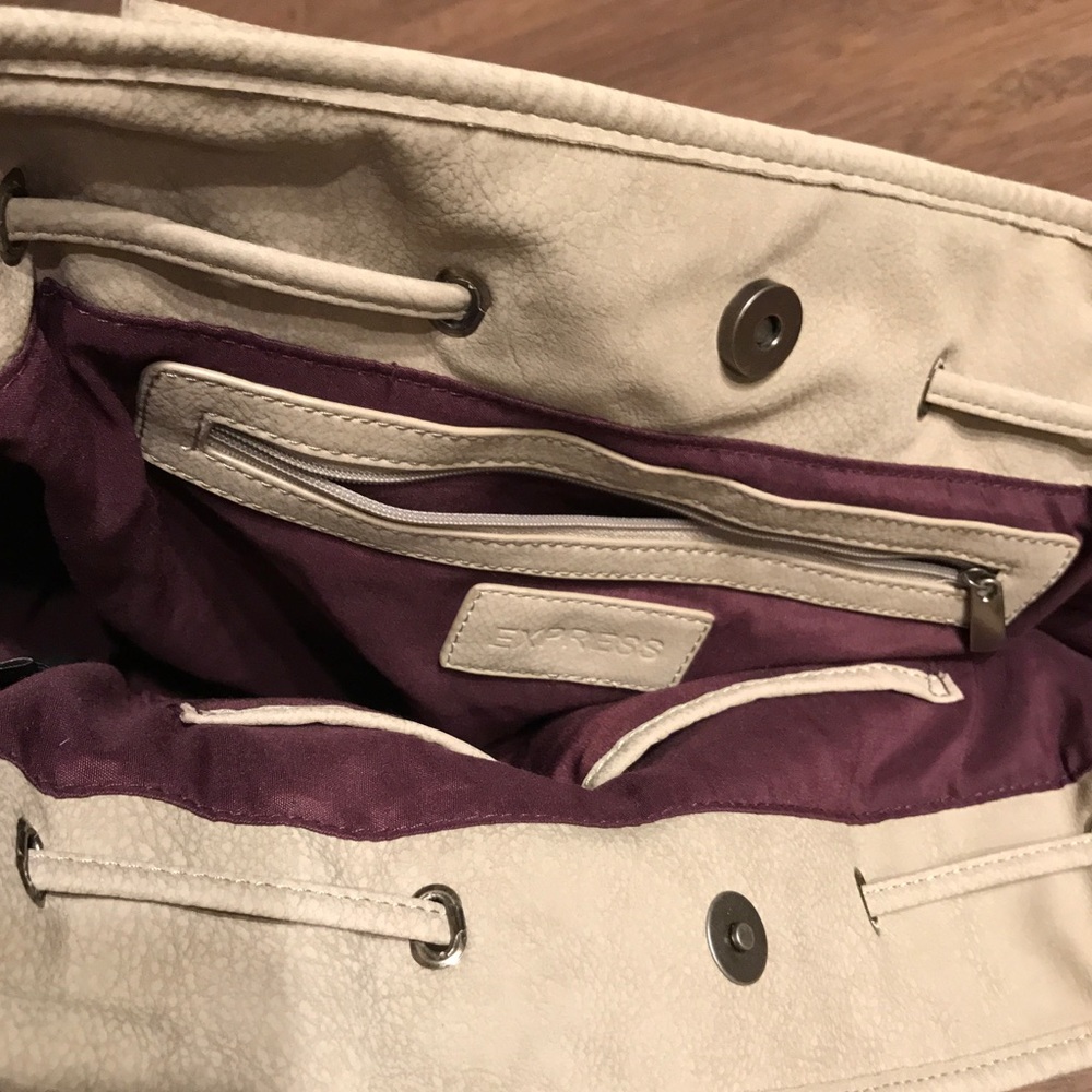 Purse - Picture 2 of 3