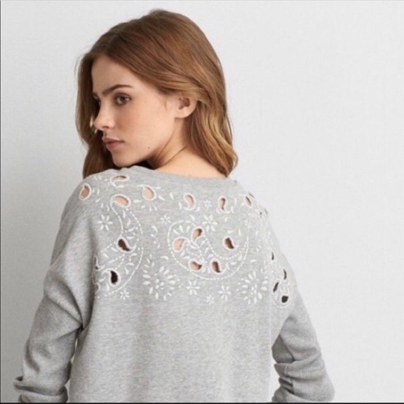 ❗️LAST 1 • SZ S❗️AE Cutout Sweatshirt - Picture 3 of 8