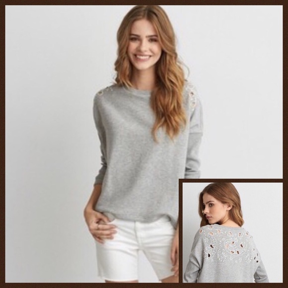 ❗️LAST 1 • SZ S❗️AE Cutout Sweatshirt - Picture 2 of 8