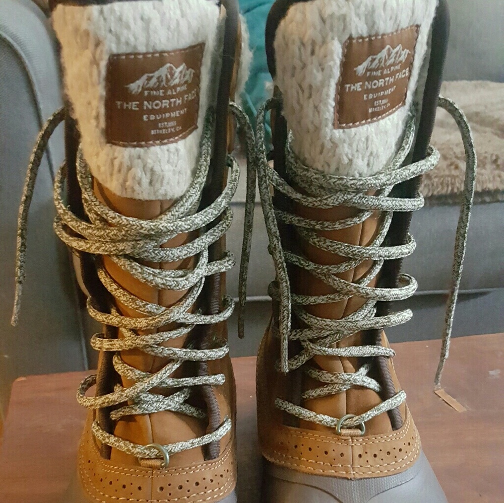 North Face snow boots