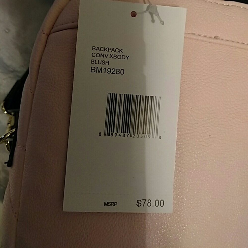 Hold. Betsey johnson conv xbody NWT - Picture 4 of 4