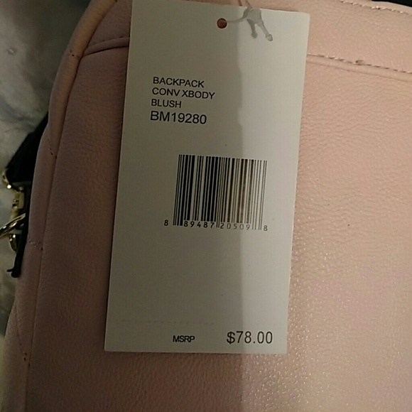 Hold. Betsey johnson conv xbody NWT - Picture 4 of 4