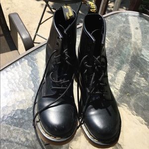 Dr Marten size 8 women