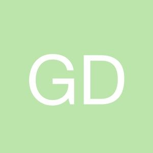 Meet your Posher, Gabriela