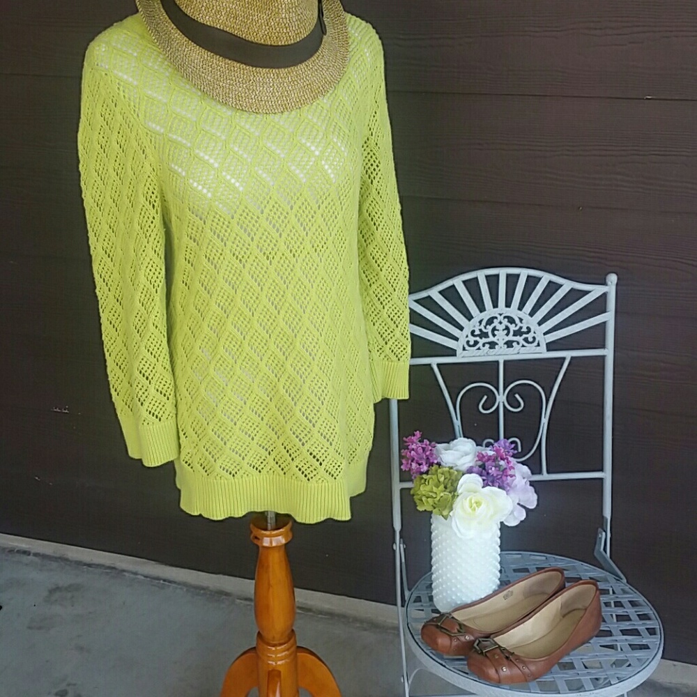 Ann Taylor Loft Lime Green Lightweight sweater