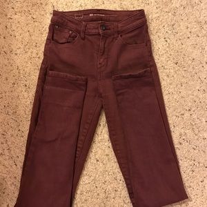 Levi's HIGH RISE skinny in  Burgundy