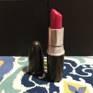 MAC Amplified Lipstick in Girl About Town