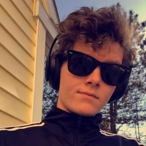 Meet your Posher, Alec