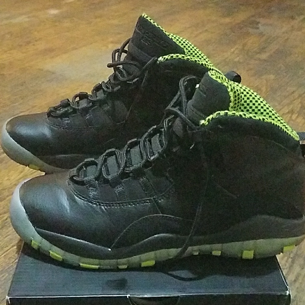 Jordan 10s - Picture 2 of 4