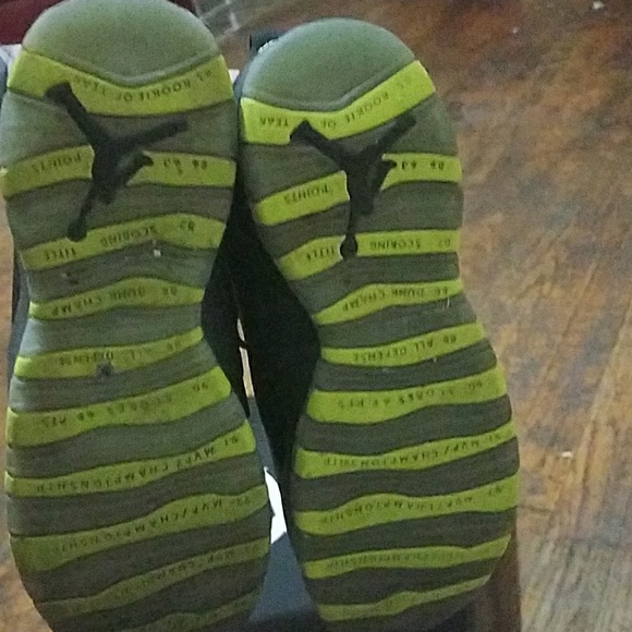 Jordan 10s - Picture 4 of 4