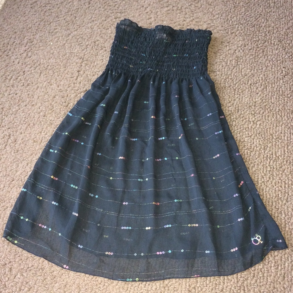 ❌❌SOLD ON MERCARI❌❌Strapless black beach coverup