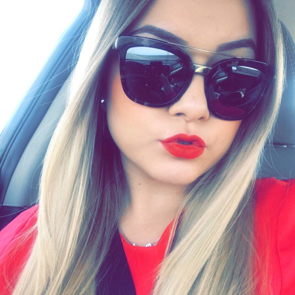 Meet your Posher, Madelynn