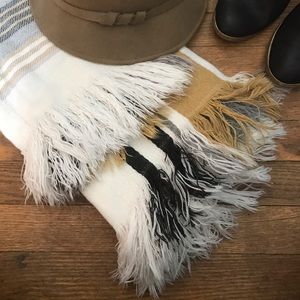 💐🌸SPRING SALE 🌸💐 NWOT Oversized Blanket Scarf