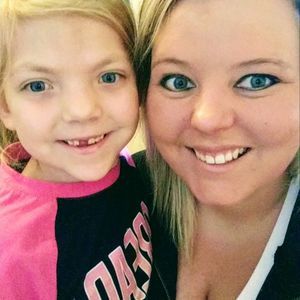 Meet your Posher, Courtney