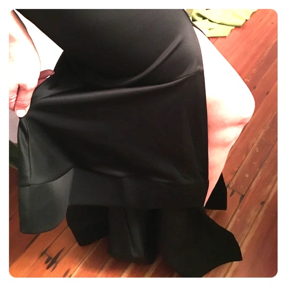 Black Formal gown - Picture 2 of 2