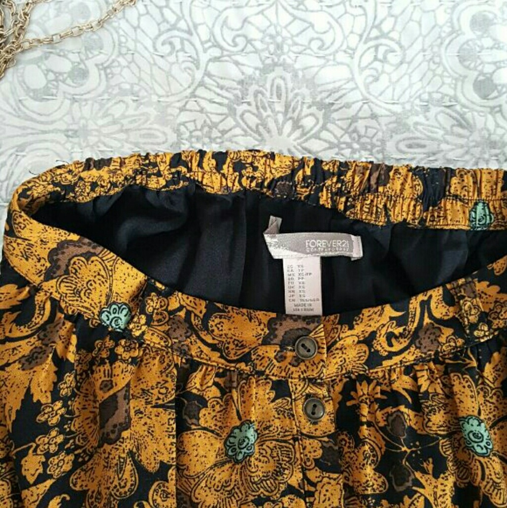 F21 Vintage Floral Print Midi Skirt XS