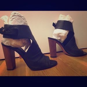 Vince heeled sandals