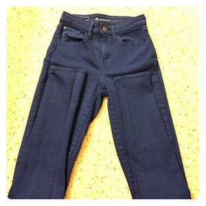 Levi's HIGH RISE skinny denim in blue