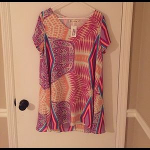 Fab'rik boutique- V Neck Shift Dress and NWT!
