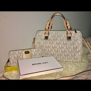 Michael Kors Grayson LG Satchel w/ matching wallet