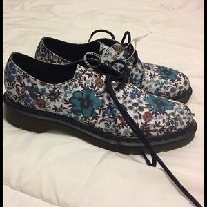 Floral Lester wanderlust doc martens