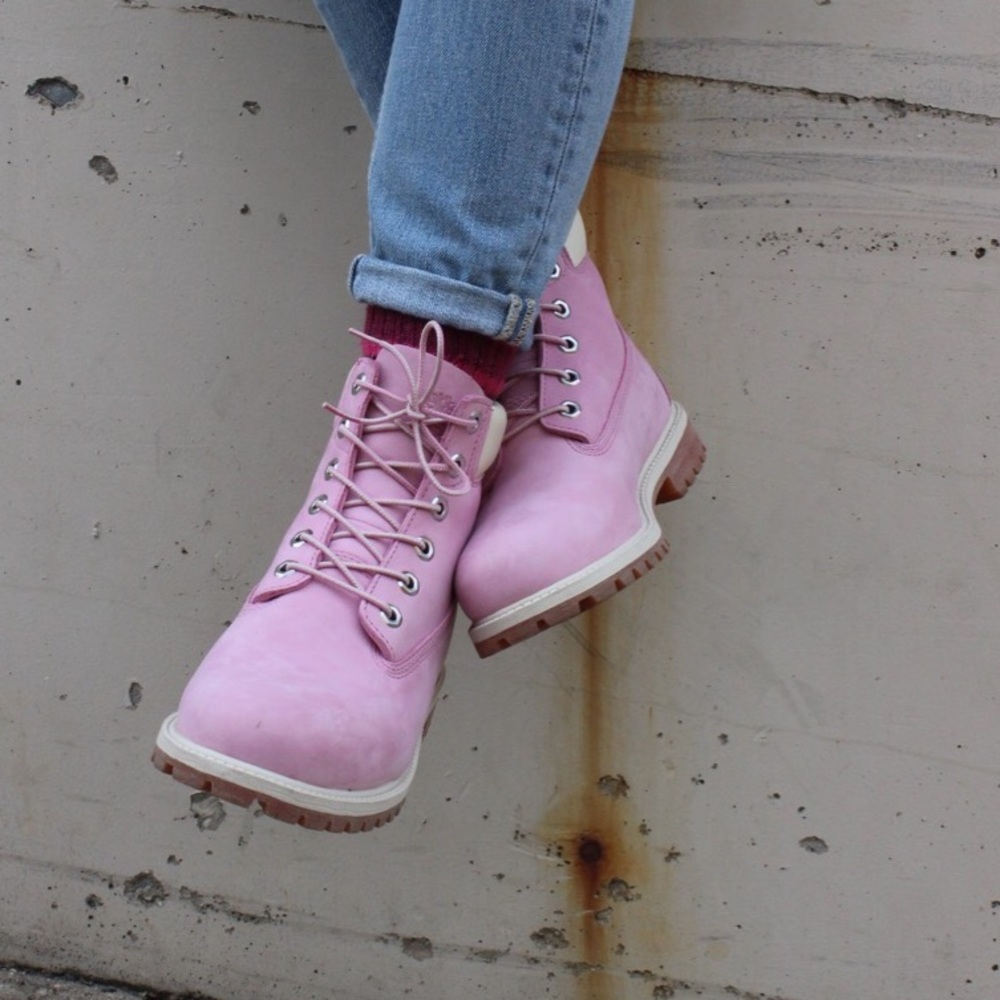 LIGHT PINK timeberland 6" Boots