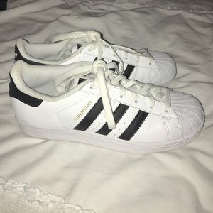 Women's Adidas Superstar Size 7